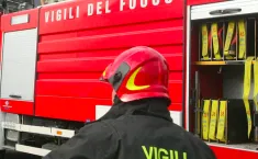 Incendio mortale a Caronia: corpo carbonizzato trovato in appartamento, vittima un 89enne