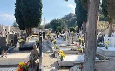 Camposanto nel degrado, la II Municipalit&agrave; chiede interventi