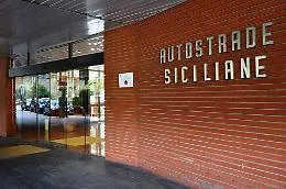 Autostrade siciliane a rischio chiusura, il Mit d&agrave; l'ultimatum al Cas ma la Regione rassicura: &laquo;Soldi trovati&raquo;