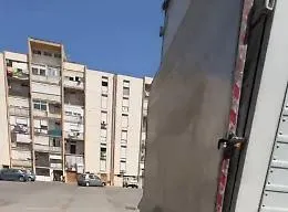 Distruggono un alloggio popolare, ne occupano un altro e ricorrono al Tar contro lo sfratto: il Comune recupera l'appartamento
