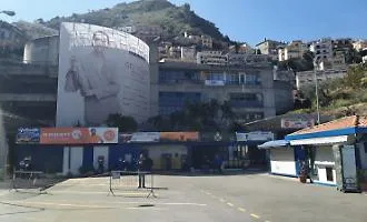 Taormina, dopo l'estate riaprono gli abbonamenti al parcheggio Lumbi per i pendolari