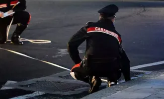 Sedicenne muore in bici travolto da un'auto: lo schianto davanti agli occhi dei genitori