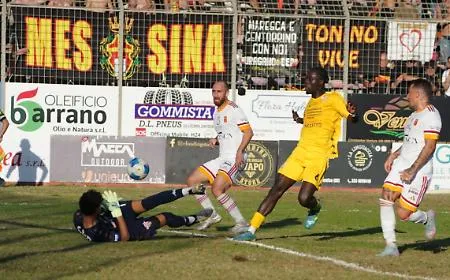 Il Messina passa a Vittoria e si prende la vetta