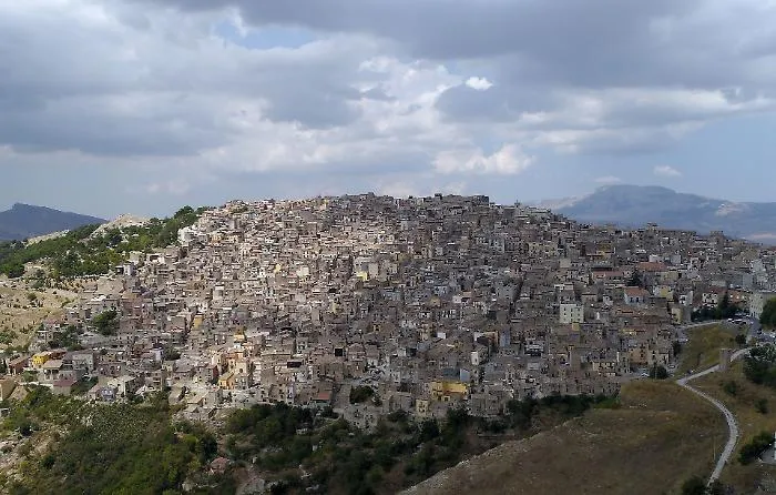 Da Hippana al Museo 3D: Prizzi, viaggio tra archeologia, riti e tradizioni