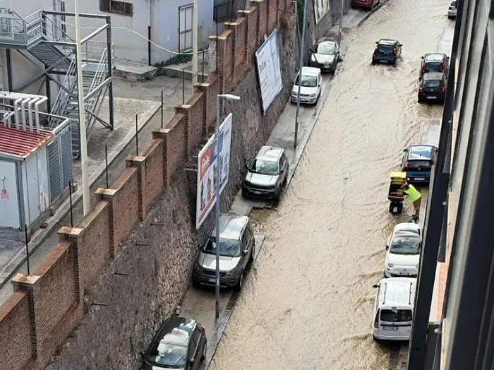 Messina, danneggiata la condotta tra Montesanto e Tremonti: domani possibili disagi idrici