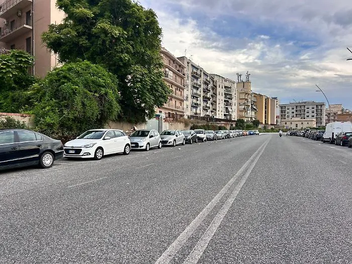 Incidente a Messina: 17enne gravemente ferita nello scontro frontale con un'auto