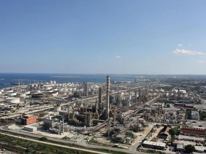 La guerra "spinge": perch&eacute; Q8 accelera sulla bioraffineria nella zona industriale di Siracusa entro il 2028