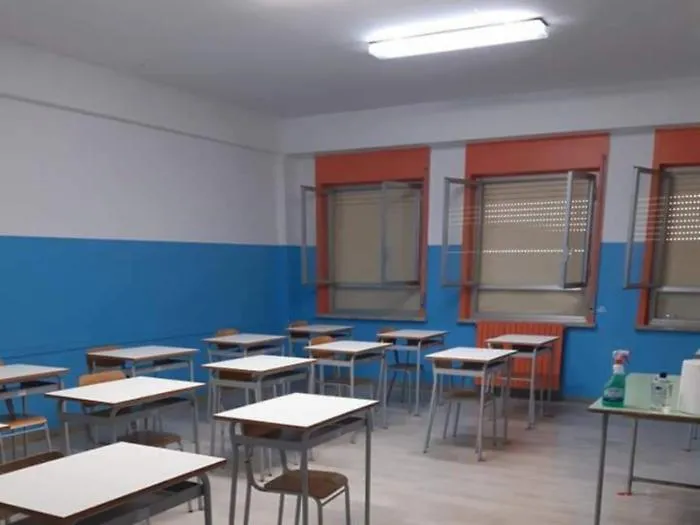 Caldo e organici carenti: a due settimane dal via &egrave; gi&agrave; allarme scuola
